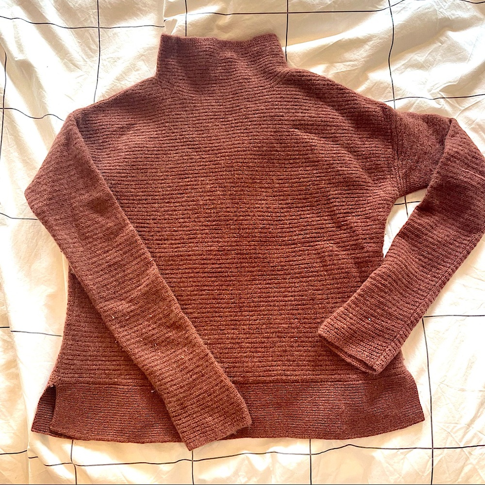 White + Warren 100% Cashmere Sweater